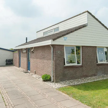 Luxury In Egmond Aan Den Hoef With Garden Holiday home