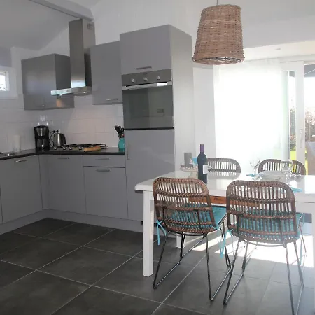 Luxury Holiday Home in Egmond aan den Hoef with Garden * Wimmenum