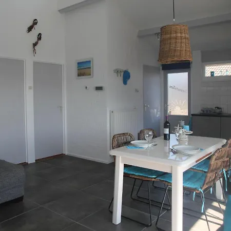 Luxury Holiday Home in Egmond aan den Hoef with Garden