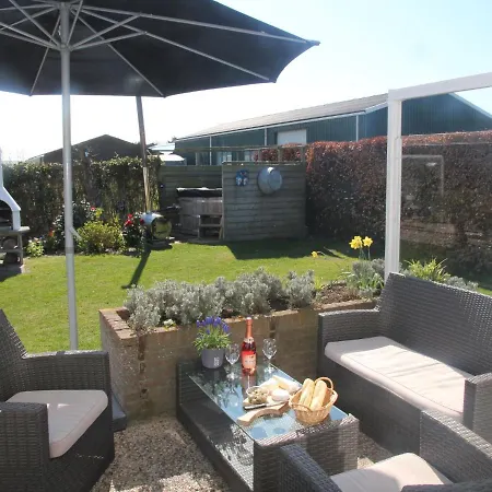 Luxury Holiday Home in Egmond aan den Hoef with Garden