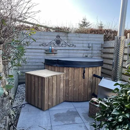 Luxury In Egmond Aan Den Hoef With Garden *